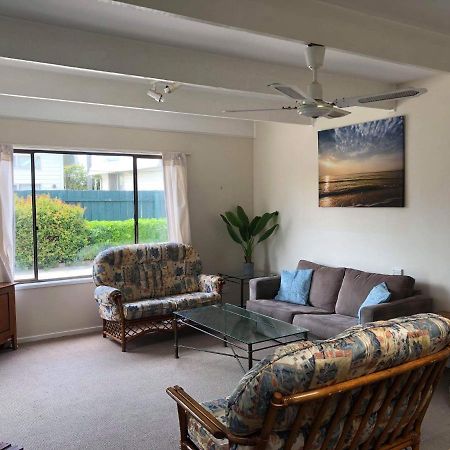 Lakes Jakaranda Holiday Units Lakes Entrance Ngoại thất bức ảnh